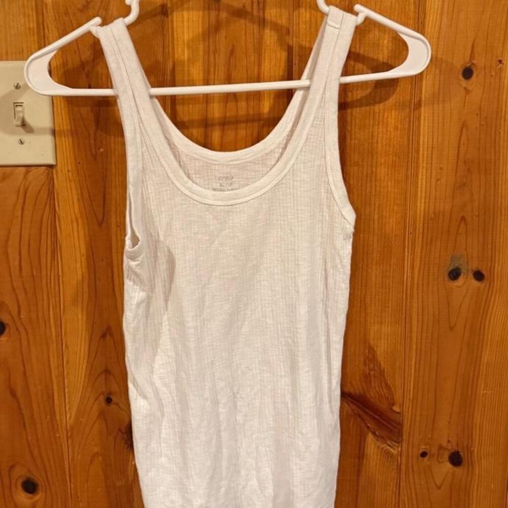 Aerie white ribbed tank top